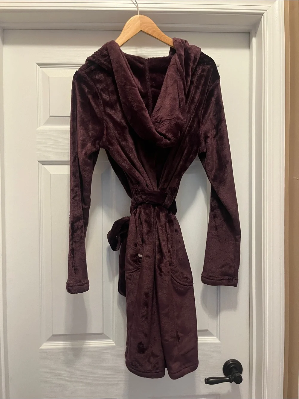 NWT UGG Plush Hooded Robe - port